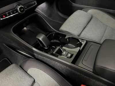 Volvo XC40 Black-Edition Plus (2025) - Photo 8