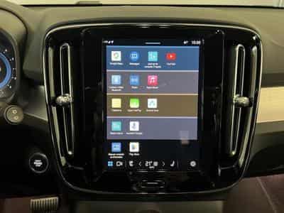 Volvo XC40 Core (2024) - Photo 11