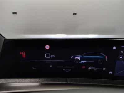 Peugeot 5008 1.2 HYBRID 145cv e-DSC6 GT 7pl. NAVI / FULL LED / CAMERA (2026) - Foto 10