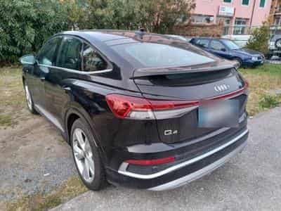 Audi Q4 e-tron S line Sportback (2023) - Photo 3