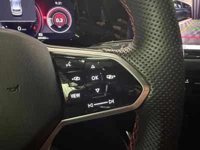 VW Golf GTI Clubsport 2.0 TSI 300cv (2024) - Foto 13