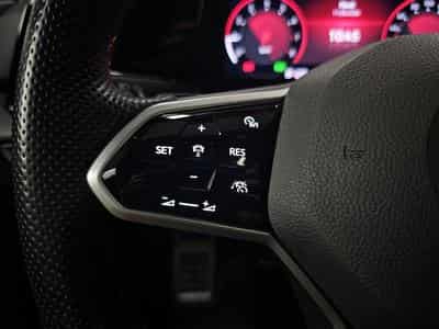 VW Golf GTI Clubsport 2.0 TSI 300cv (2022) - Foto 10