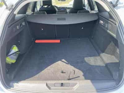 Peugeot 308 1.5 BLUEHDI 130 ALLURE EAT8 (2025) - Foto 15
