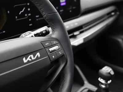 Kia K4 1.0 T-GDI DCT 115 Vision (2026) - Photo 11