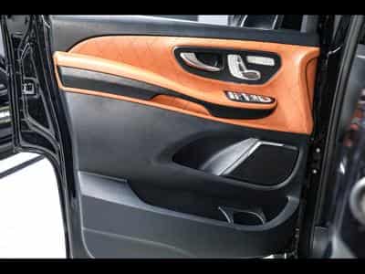 Mercedes V 300 d 4MATIC EXTRALANG AMG-LINE - MH VIP DESIGN (2021) - Photo 8