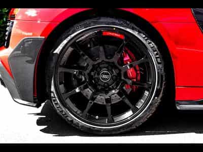 Audi R8 V10 GT RWD S-TRONIC - 1 OF 333 - TANGO RED METALLIC - WARRAN (2023) - Photo 10