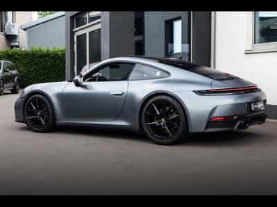 Porsche 911 .2 911 CARRERA T COUPE 6-SPEED MANUAL - VANADIUM GREY + SATI (2025) - Photo 8