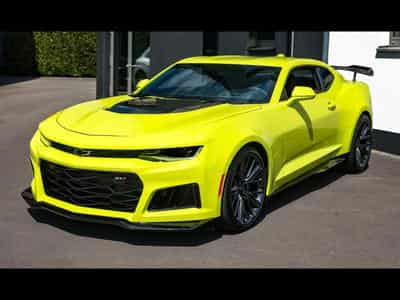 Chevrolet Camaro ZL1 6.2 V8 RWD - MANUAL 6 - SHOCK YELLOW (2020) - Photo 6