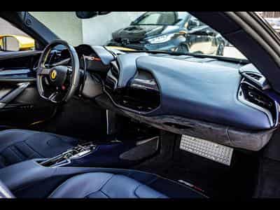 Ferrari SF90 STRADALE GIALLO 3 STRATO CARBONE BLEU (2022) - Photo 12
