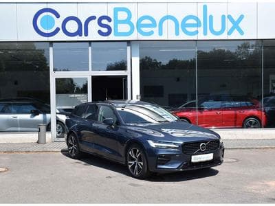 Volvo V60 2.0 B4 Plus Dark Geartronic PANO CUIR MEMO CAM360 HARMAN 1°M (2025) - Foto 1
