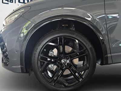 VW Tiguan R-LINE (2026) - Foto 8