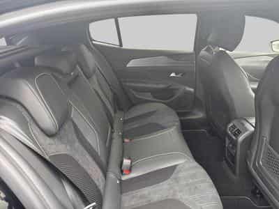Peugeot 408 GT Hybrid 145 e-DCS6 (2025) - Foto 10