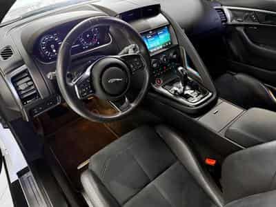 Jaguar F-Type P300 Coupe R-Dynamic / Meridian / LED / 1.Hand (2021) - Photo 11