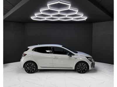 Renault Clio Esprit Alpine E-Tech Full Hybrid 145 (2025) - Photo 6