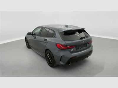 BMW 118 iA Pack M*NAVI/FULL LED/CARPLAY/CAM360/PDC/JA* (2023) - Foto 2