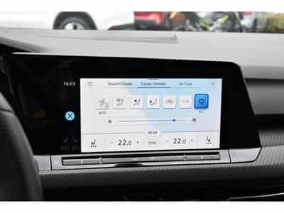 VW Golf 1.5 eTSI R-Line DSG ACC TRAVEL SIDE CAM PARK ATT RMQ 1° MAIN (2021) - Photo 14