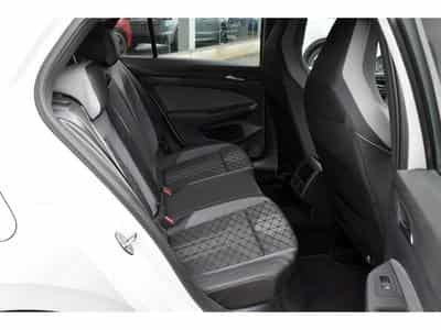 VW Golf 1.5 eTSI R-Line DSG ACC TRAVEL SIDE CAM PARK ATT RMQ 1° MAIN (2021) - Photo 8