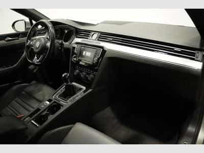 VW Passat Variant R Line 4M *2.HD *ACC *Massage * (2017) - Photo 13