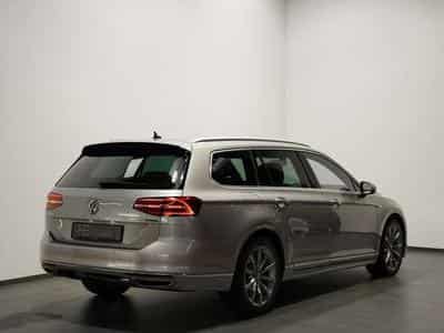 VW Passat Variant R Line 4M *2.HD *ACC *Massage * (2017) - Photo 6