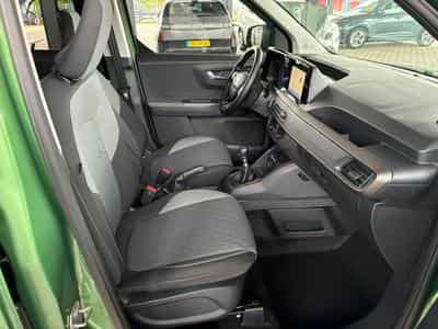 Ford Tourneo Titanium (2026) - Photo 8