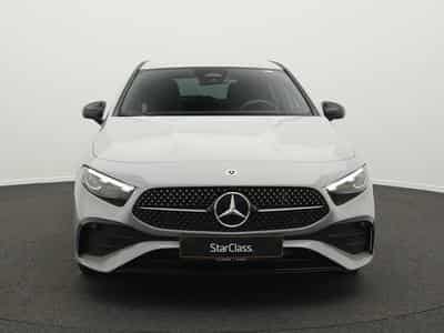 Mercedes A 200 d AMG-Line Multi+AHK+Night+Kamera (2025) - Photo 2