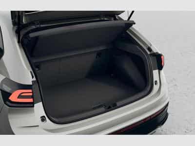 VW Taigo R-Line 1.5 TSI 7-Gang-DSG (2025) - Foto 5