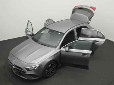 Mercedes A 180 d Progressive LED+Kamera+MBUX (2025) - Foto 14