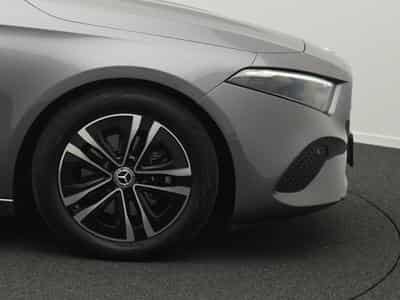 Mercedes A 180 d Progressive LED+Kamera+MBUX (2025) - Foto 8