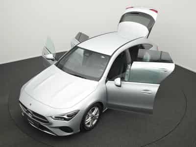 Mercedes CLA 180 Progressive LED+Kamera+Totw+SHZ (2024) - Foto 14