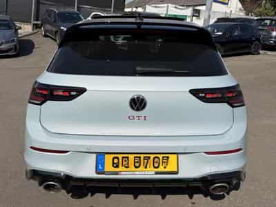 VW Golf GTI FACELIFT 2.0 TSI 300 CLUBSPORT CRYSTAL ICE BLUE IQ LIGHT (2025) - Photo 3