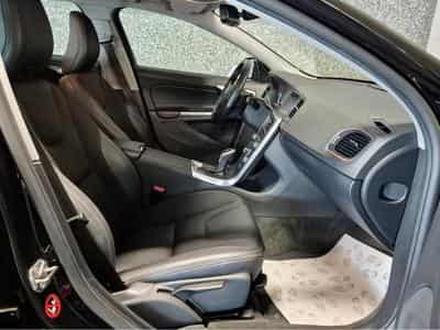 Volvo V60 D3 GEARTRONIC CUIR NAVI (2016) - Photo 4