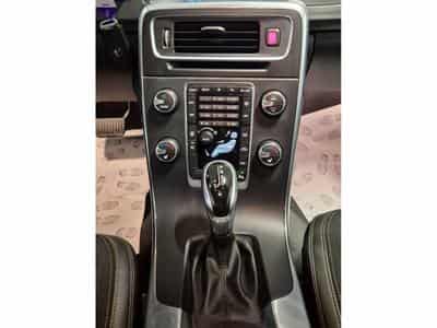 Volvo V60 D3 GEARTRONIC CUIR NAVI (2016) - Photo 9