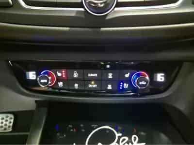 Opel Insignia 2.0 BITURBO D GSI 4X4 Schalensportsitze HEAD UP BOSE PANO CU (2018) - Photo 10