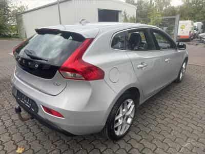 Volvo V40 VOLVO V40 OCEAN RACE 2.0 D LEDER LED NAVI AHK (2016) - Photo 9
