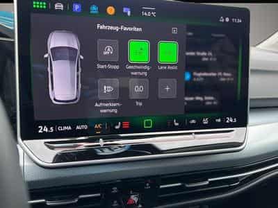 VW Golf (2025) - Photo 6