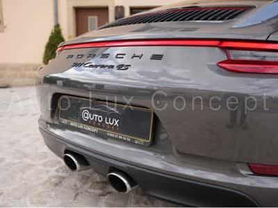 Porsche 911 911 Carrera 4S (2016) - Photo 13