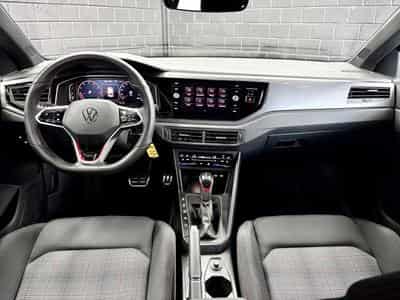 VW Polo 2.0 TSI 207 CV DSG7 **CAM** MATRIX ** CARPLAY** (2023) - Photo 9
