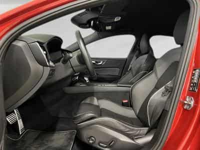Volvo S60 R-Design (2019) - Photo 10