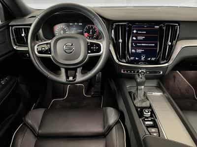 Volvo S60 R-Design (2019) - Photo 14
