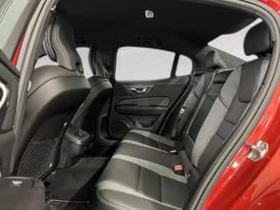 Volvo S60 R-Design (2019) - Photo 15