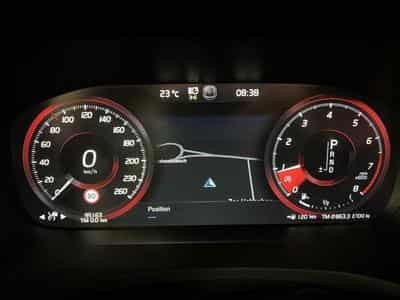 Volvo S60 R-Design (2019) - Photo 9