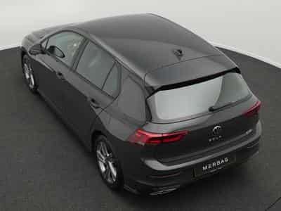 VW Golf VIII 1.5 eTSI R-Line (2024) - Photo 13