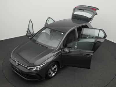 VW Golf VIII 1.5 eTSI R-Line (2024) - Photo 14