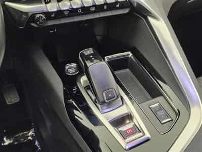 Peugeot 5008 1.2 PureTech 130cv EAT8 Allure Pack 7pl. NAVI / FULL LED (2023) - Photo 12
