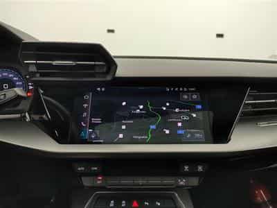 Audi A3 30 TFSI Navi Cockpit / Led / PDC / Pano (2023) - Photo 11