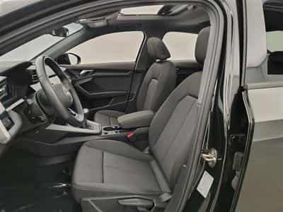Audi A3 30 TFSI Navi Cockpit / Led / PDC / Pano (2023) - Photo 7