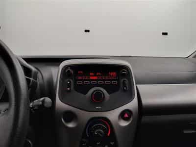 Citroen C1 1.0 VTi Feel Edition Sailor S&S (2016) - Photo 11