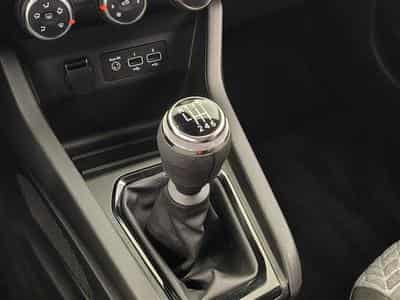 Renault Clio 1.0 TCe Evolution GPF (2023) - Photo 12