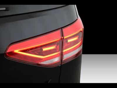 VW Touran 2.0 TDI DSG Highline 7 (2025) - Foto 10