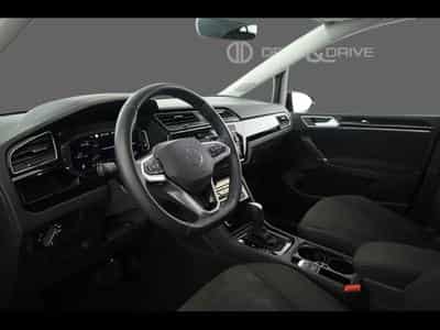 VW Touran 2.0 TDI DSG Highline 7 (2025) - Foto 6